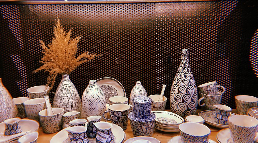 Pottery & ceramics